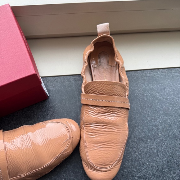 Ferragamo Beige Loaffers - Picture 2 of 6